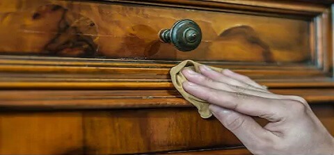 Furniture_restoration_